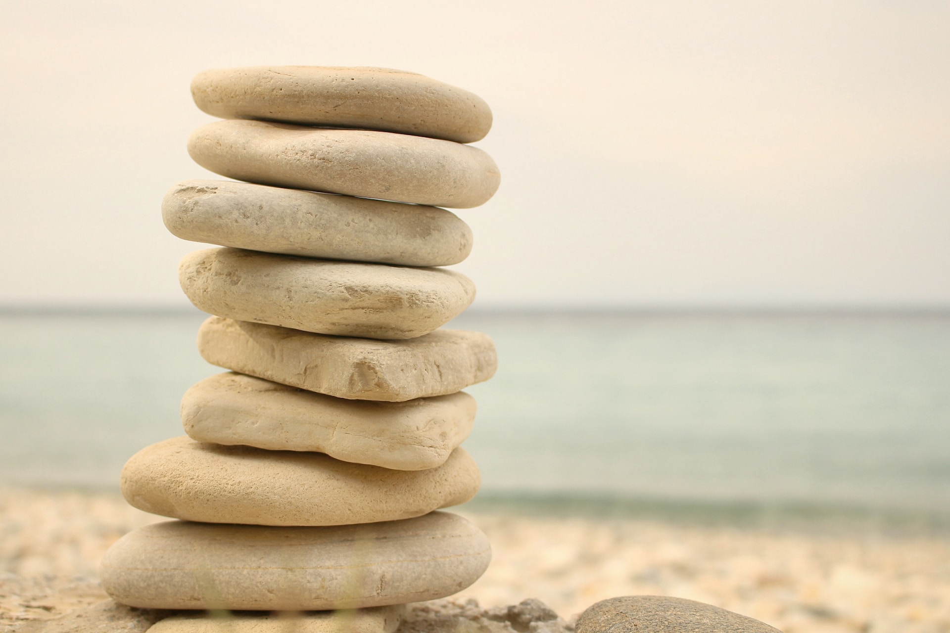 iva-rajovic-wstYTyWtGac-unsplash Expand revenue in existing customers by stacking up upsell and cross-sell opportunities